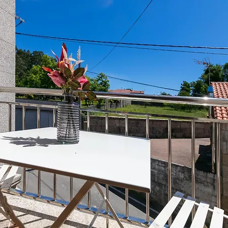 Fantastico Junto Al Mar By *