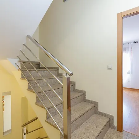 Fantastico Junto Al Mar By