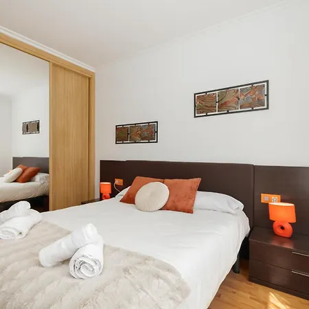 Fantastico Junto Al Mar By *