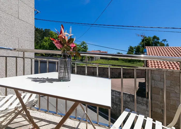 Fantastico Junto Al Mar By *